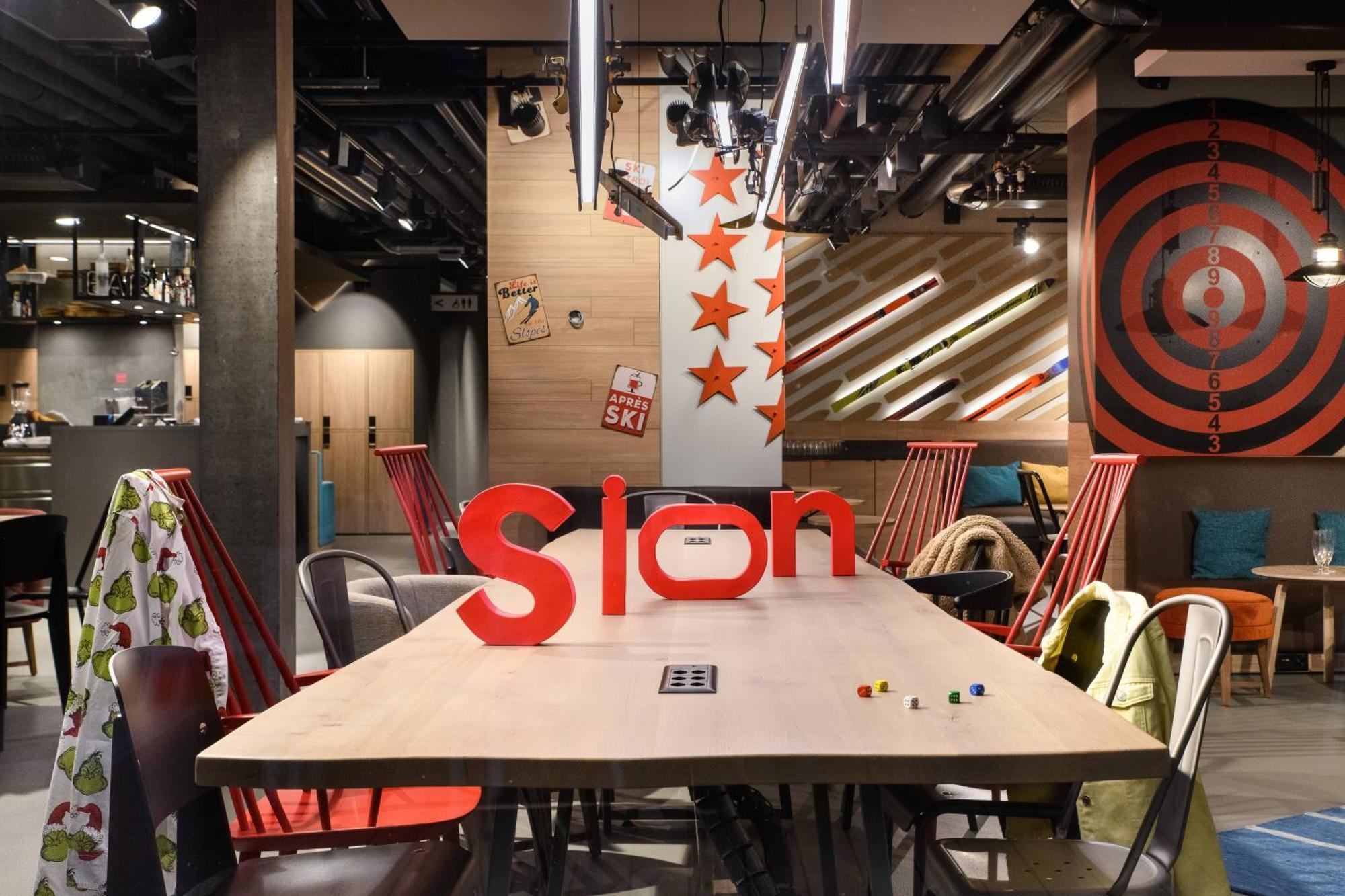 Moxy Sion Ξενοδοχείο Εξωτερικό φωτογραφία